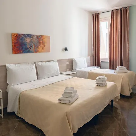 Nazionale Hotel *